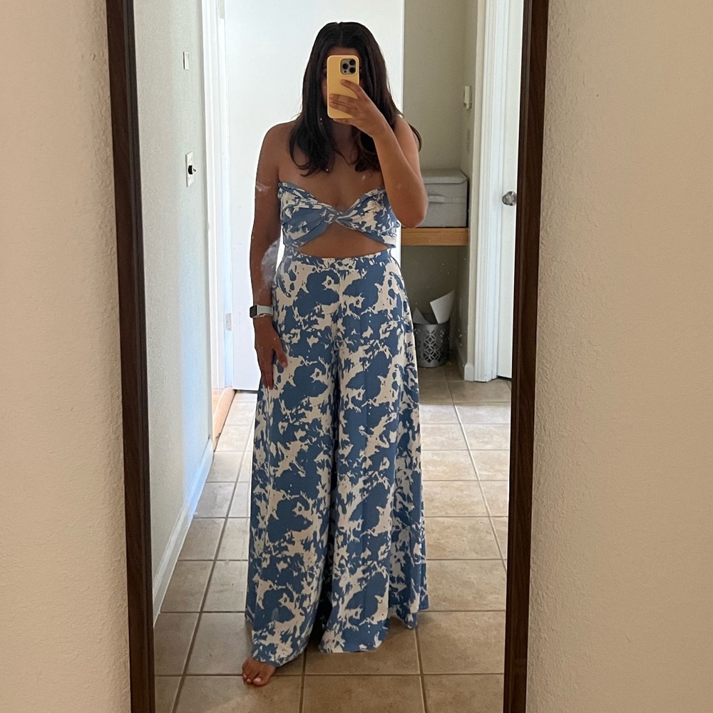 Two piece set